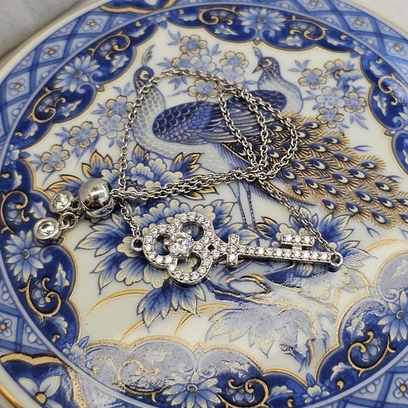 925 Silver Key Bracelet with CZs Bolo Adjustable Like New Without Tags - Picture 9 of 14